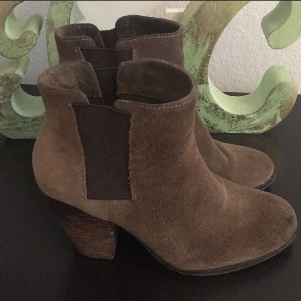 Vince Camuto Booties